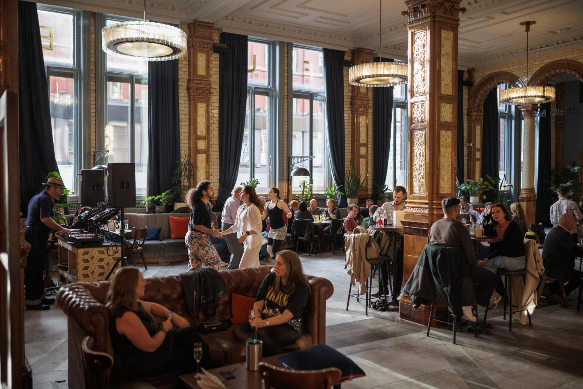 Hotel Kimpton Clocktower By Ihg Manchester